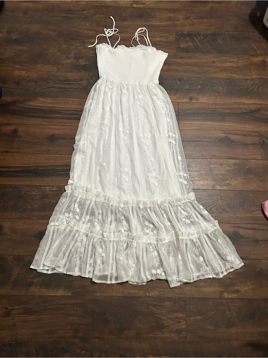 Aeom Dresses & Skirts - Aeom White Smocked Bodice Floral Embroidered Maxi Dress (NEW)